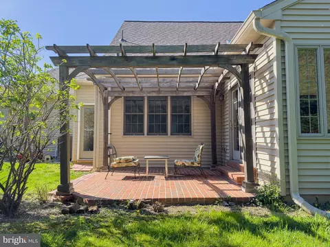 666 Laurel Ave, Lititz, PA 17543 photo 6