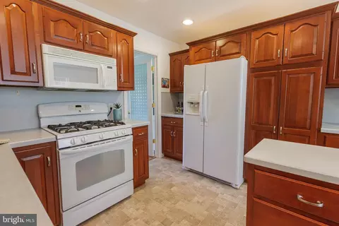 666 Laurel Ave, Lititz, PA 17543 photo 13