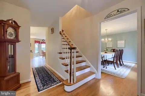 Entry Way - 622 Woodcrest Ave, Lititz, PA 17543 photo 2 of 4
