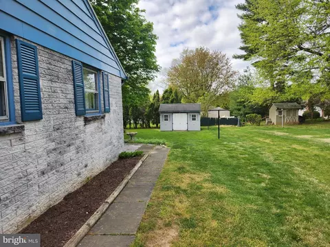 420 Owl Hill Rd, Lititz, PA 17543 photo 5