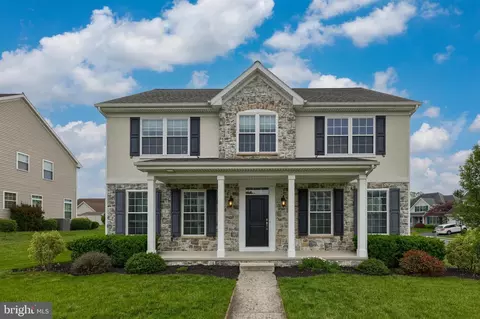 1028 Suffolk Dr, Lititz, PA 17543