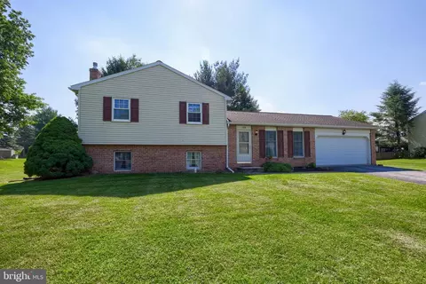 1218 Mill St, Narvon, PA 17555
