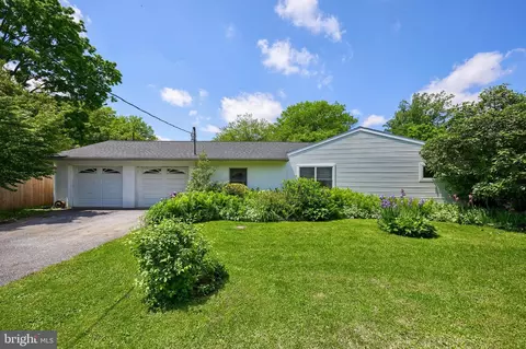 220 E Marion St, Lititz, PA 17543 photo 28