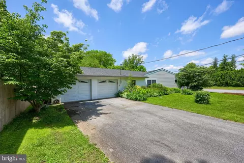 220 E Marion St, Lititz, PA 17543 photo 29