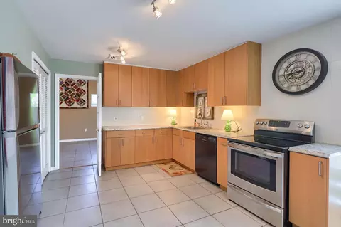 220 E Marion St, Lititz, PA 17543 photo 9