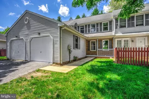 9 Townsend Ct, Lancaster, PA 17603