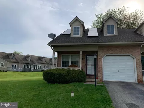 310 Meadow Ln, Quarryville, PA 17566