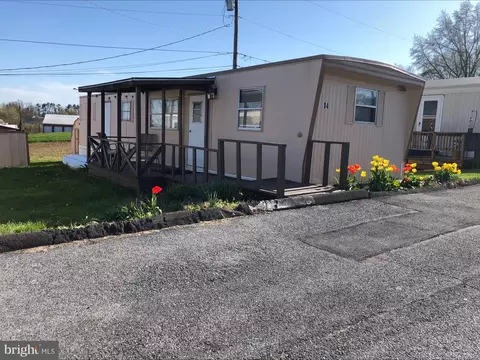 1963 Sheaffer Rd #14, Elizabethtown, PA 17022