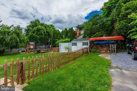Exterior - 705 Woodcrest Ave, Lititz, PA 17543 photo 16 of 26