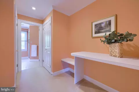 Entry Way - 590 Stonehenge Dr, Lititz, PA 17543 photo 3 of 3