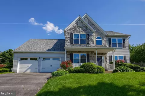 3960 Birchwood Ln, Columbia, PA 17512