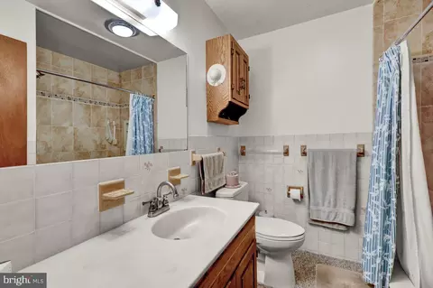 Bath - 212 N Elm St, Lititz, PA 17543 photo 1 of 3