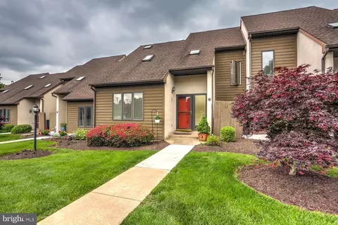 31 Hawk Valley Ln, Denver, PA 17517