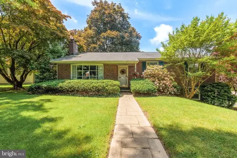 206 Landis Dr, Lancaster, PA 17602
