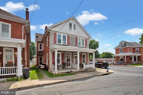 296 W Franklin St, Ephrata, PA 17522