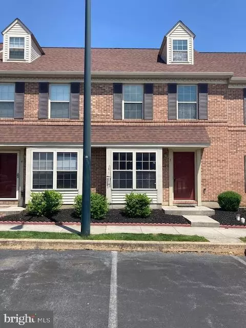 5 Acorn Blvd, Lancaster, PA 17602