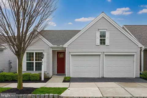 270 Asbury Ln, Strasburg, PA 17579