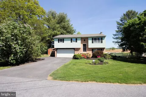 1023 Elbow Rd, Lititz, PA 17543