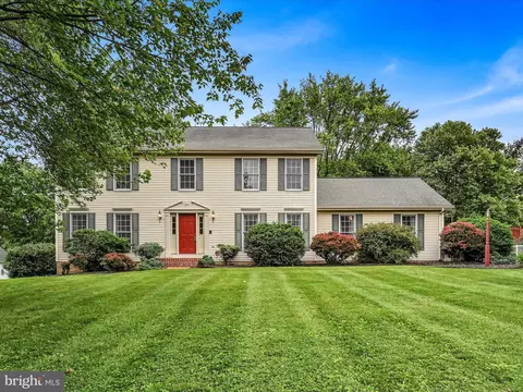 315 Carter Moir Dr, Lancaster, PA 17601