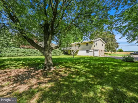 Exterior - 5 Buch Mill Rd, Lititz, PA 17543 photo 3 of 3