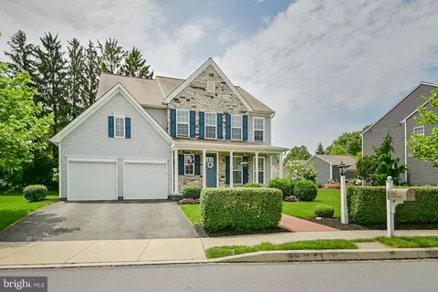 1202 Edgemoor Ct, Lancaster, PA 17601