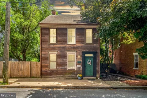 565 E Market St, Marietta, PA 17547