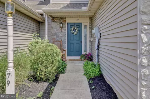 79 Pebble Creek Dr, Lititz, PA 17543 photo 2