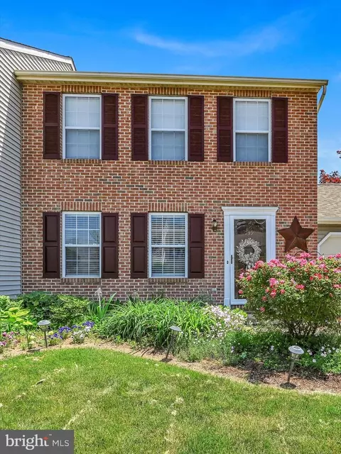 139 Chelmsford Dr, Marietta, PA 17547