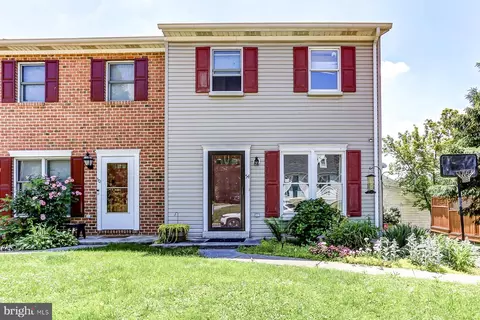 54 W Oak St, Elizabethtown, PA 17022