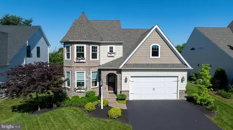 5804 Wild Lilac Dr, East Petersburg, PA 17520