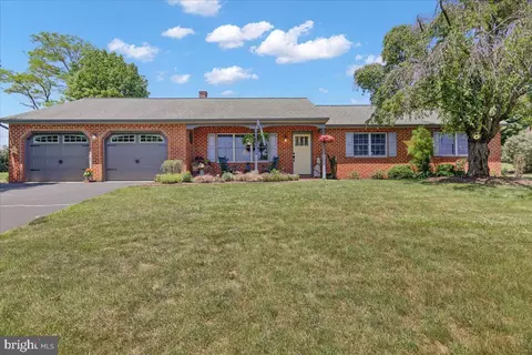 1475 Conestoga View Dr, East Earl, PA 17519