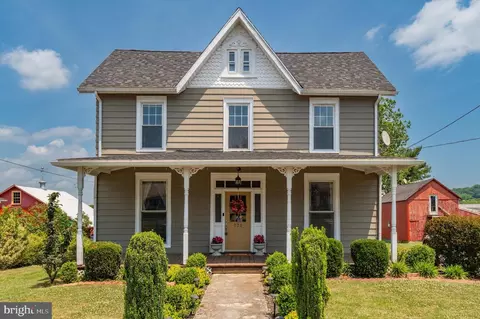 771 Pequea Ave, Gap, PA 17527