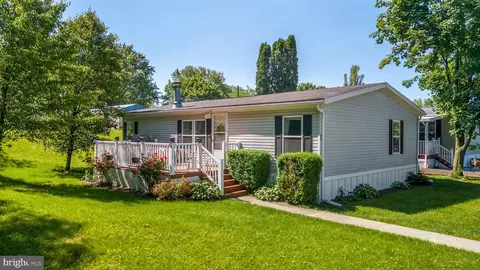 49 Christy Ln, Lititz, PA 17543