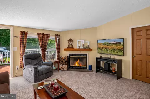 49 Christy Ln, Lititz, PA 17543 photo 5