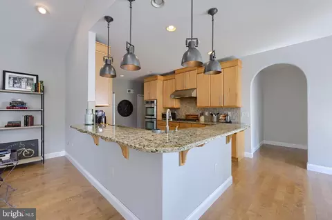 Kitchen - 665 Dorset St, Lititz, PA 17543 photo 4 of 7