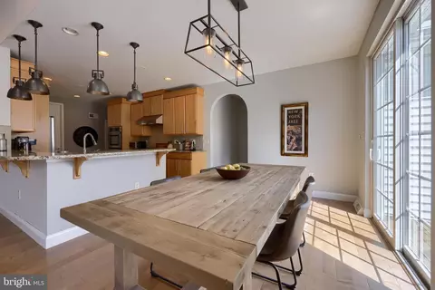 Dining - 665 Dorset St, Lititz, PA 17543 photo 1 of 3
