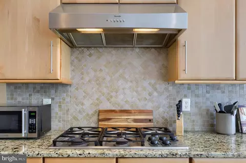 Kitchen - 665 Dorset St, Lititz, PA 17543 photo 5 of 7