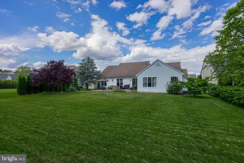 Exterior - 665 Dorset St, Lititz, PA 17543 photo 10 of 12