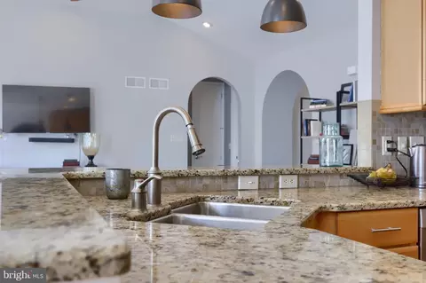 Kitchen - 665 Dorset St, Lititz, PA 17543 photo 3 of 7