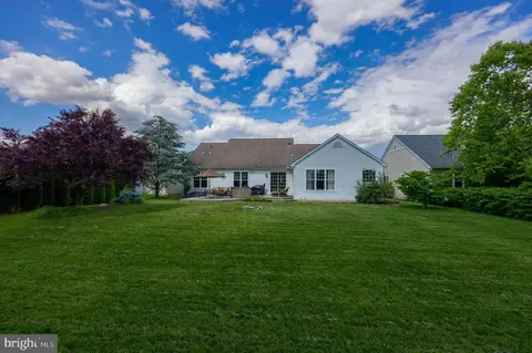 Exterior - 665 Dorset St, Lititz, PA 17543 photo 9 of 12