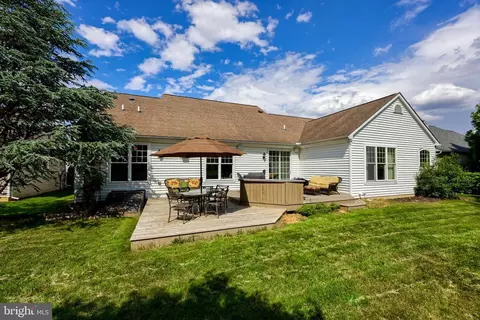 Exterior - 665 Dorset St, Lititz, PA 17543 photo 3 of 12