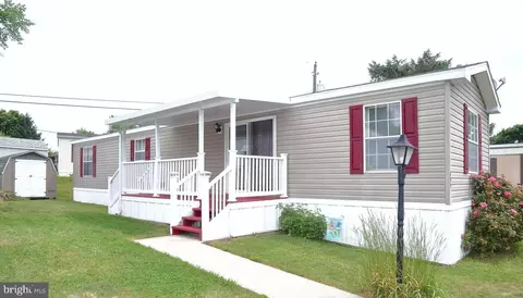 755 Sherry Ln, Lancaster, PA 17601