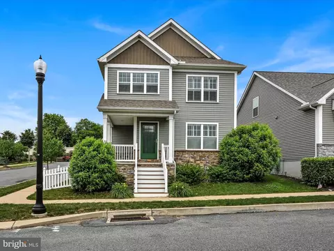 1 Coastal Ave, Ephrata, PA 17522
