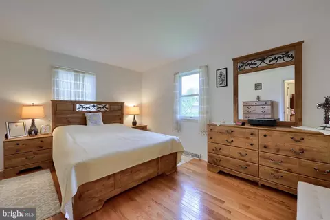 218 E 6th St, Lititz, PA 17543 photo 14
