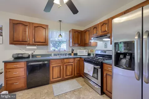 218 E 6th St, Lititz, PA 17543 photo 12