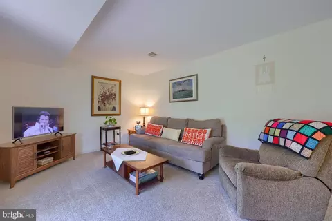 218 E 6th St, Lititz, PA 17543 photo 23
