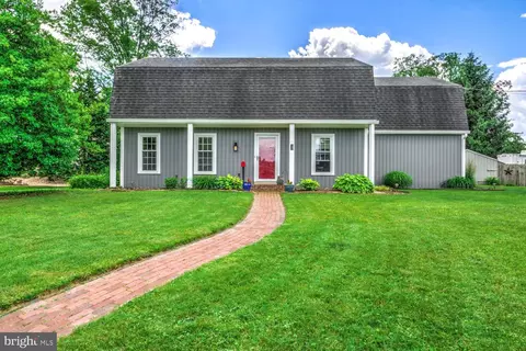 181 Longenecker Ave, Marietta, PA 17547