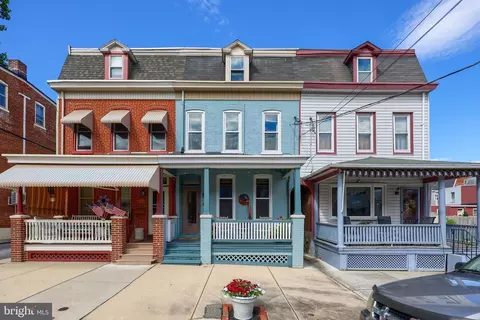 123 N 8th St, Columbia, PA 17512