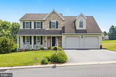 4 Laurel Ridge Ln, Lititz, PA 17543