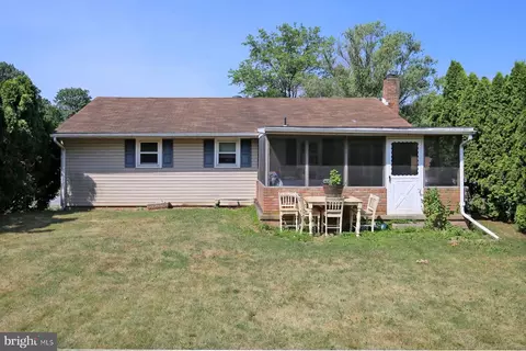 3 Edgemore Dr, Stevens, PA 17578 photo 6
